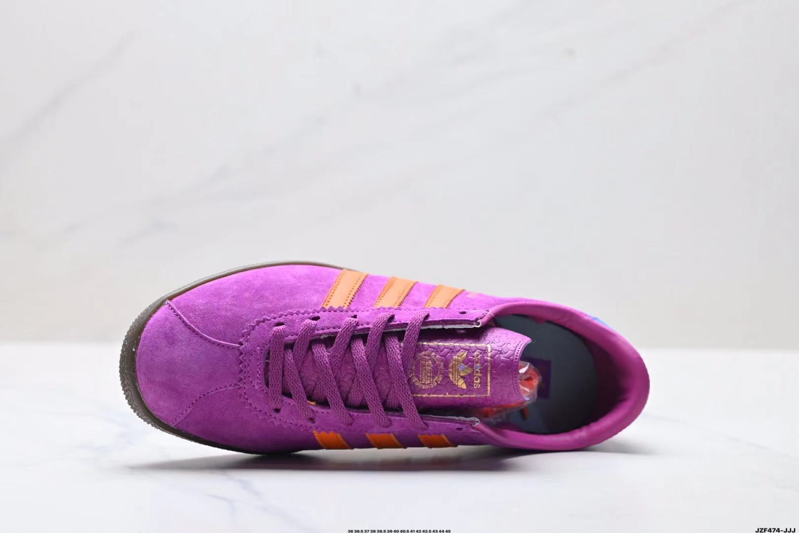 Z7808 ADIDAS 55$ gallery