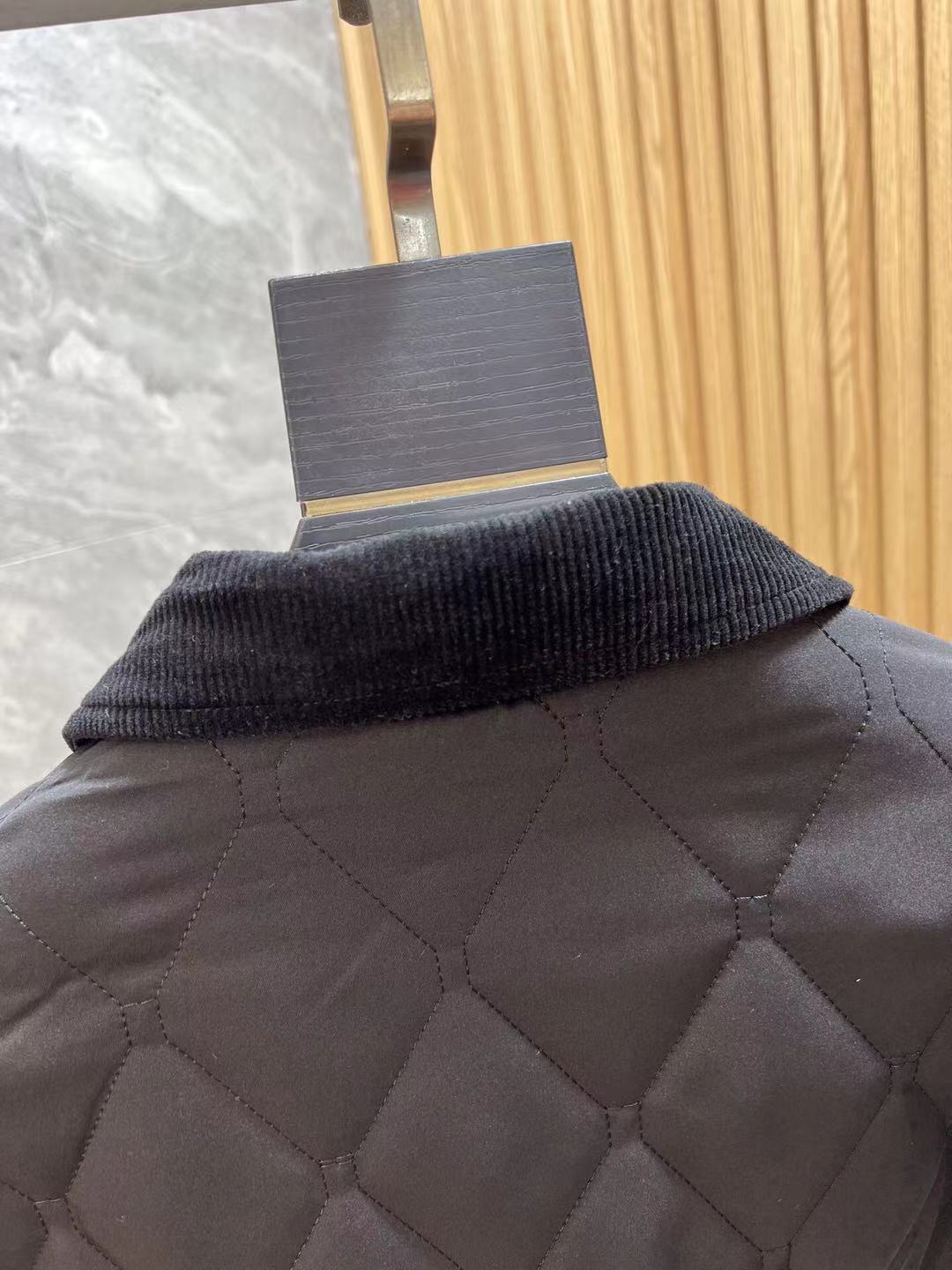 Z7817 BURBERRY 88$ gallery