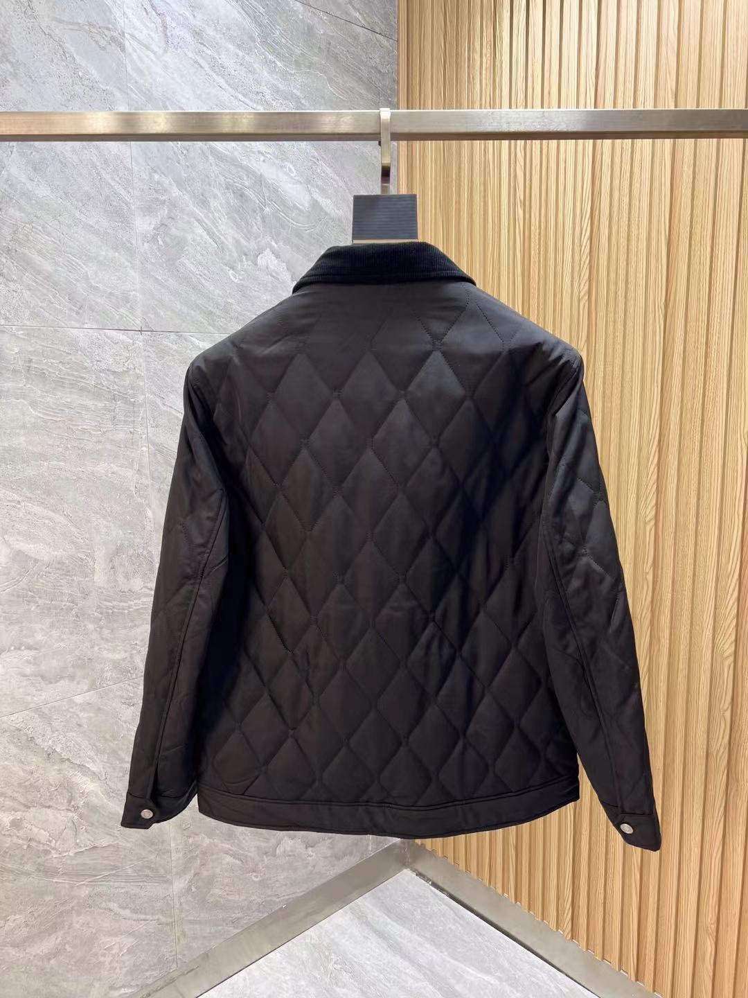 Z7817 BURBERRY 88$ gallery