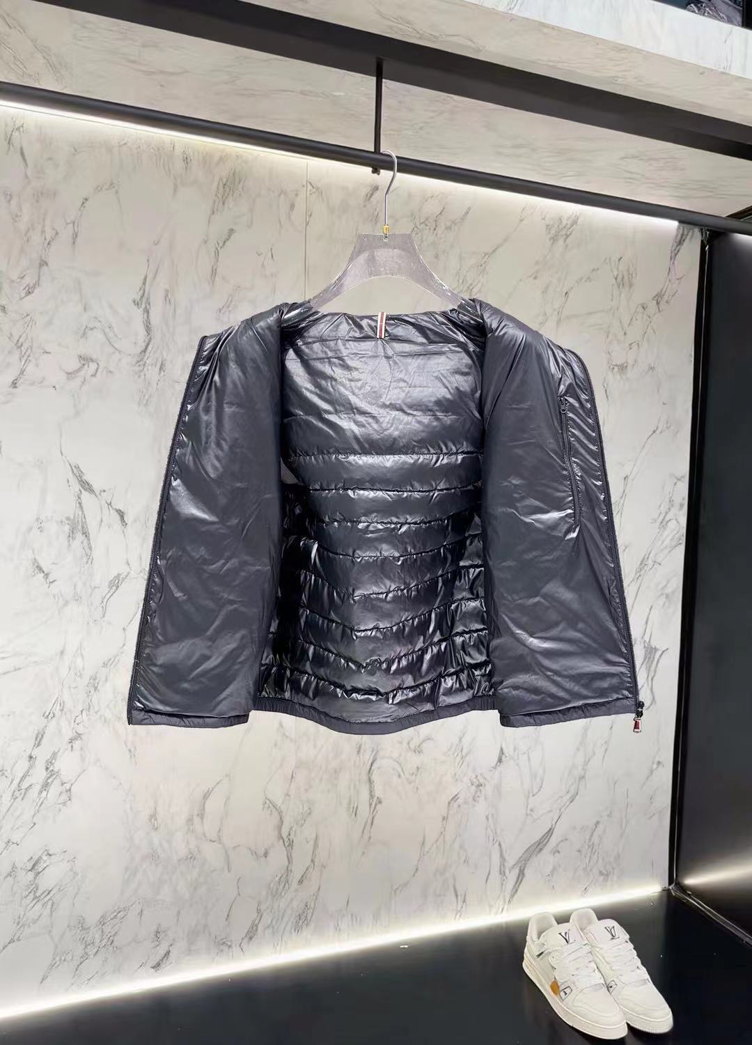 Z7821 Moncler 68$ gallery