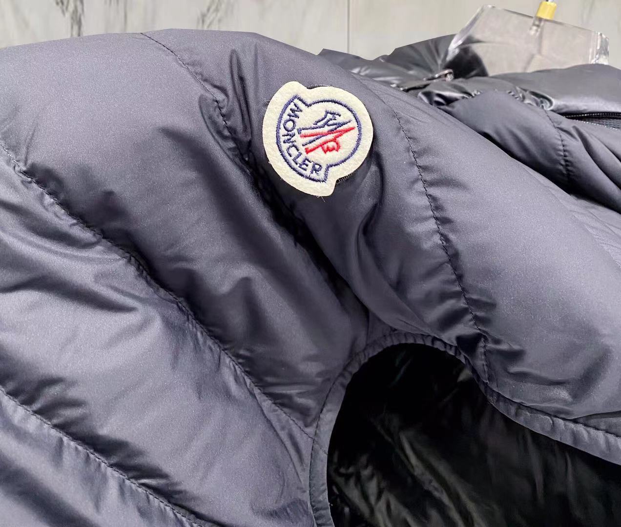 Z7821 Moncler 68$ gallery