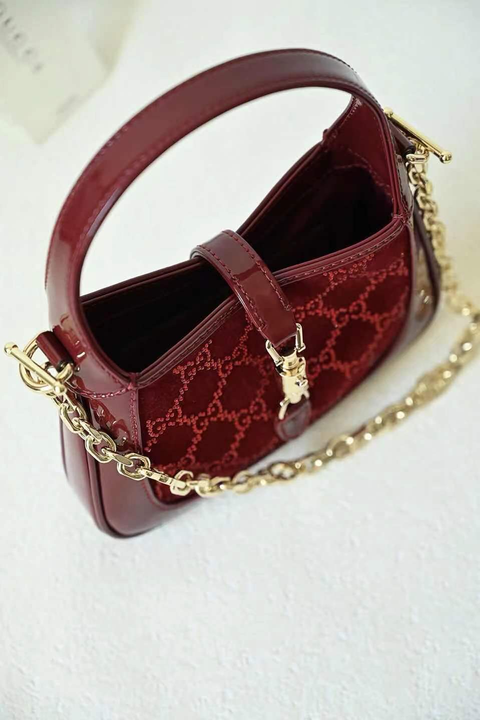 Z7826 GUCCI 88$ gallery