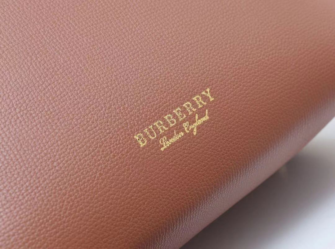 Z7829 BURBERRY 65$ gallery