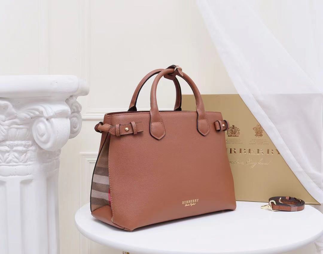 Z7829 BURBERRY 65$ gallery