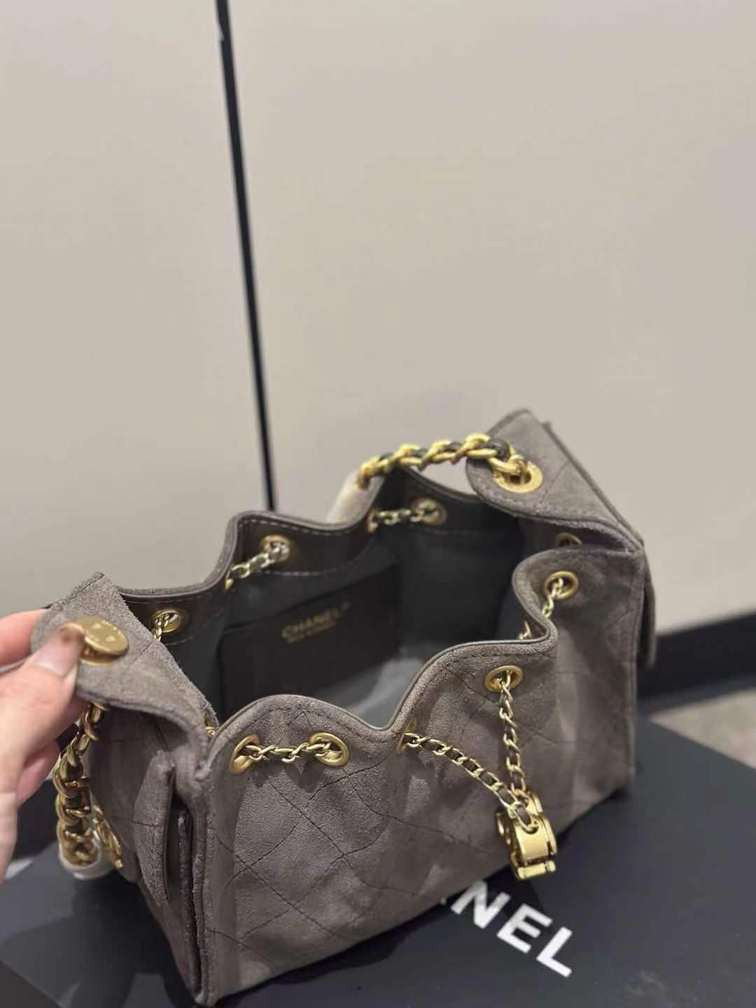 Z7850 CHANEL 88$ gallery