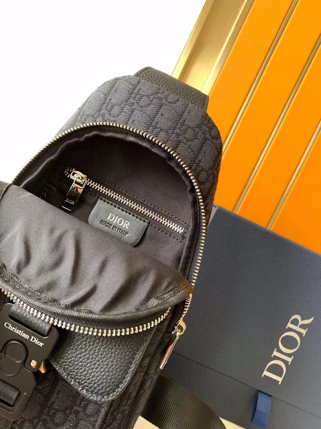 Z7859 Dior 95$ gallery