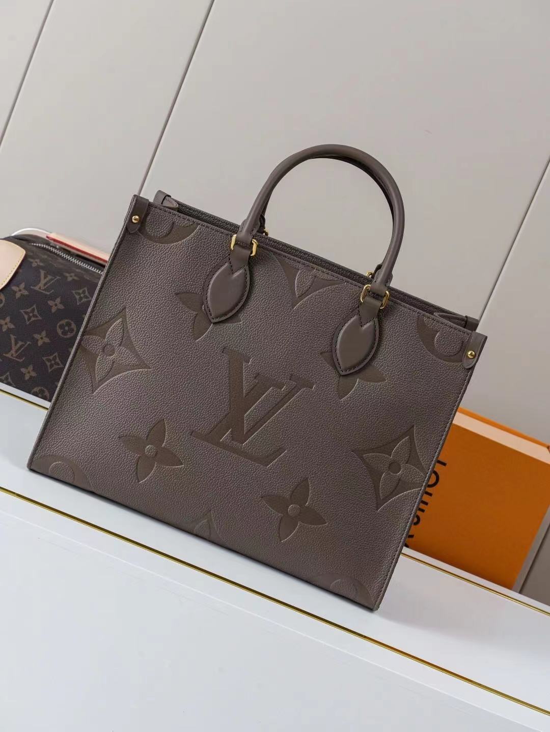 Z7869 LV 88$ gallery