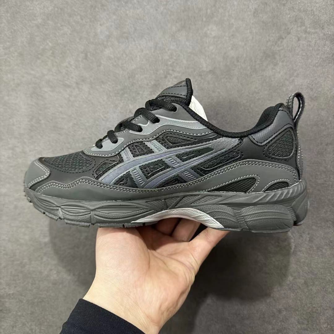Z7880 ASICS 59$ gallery