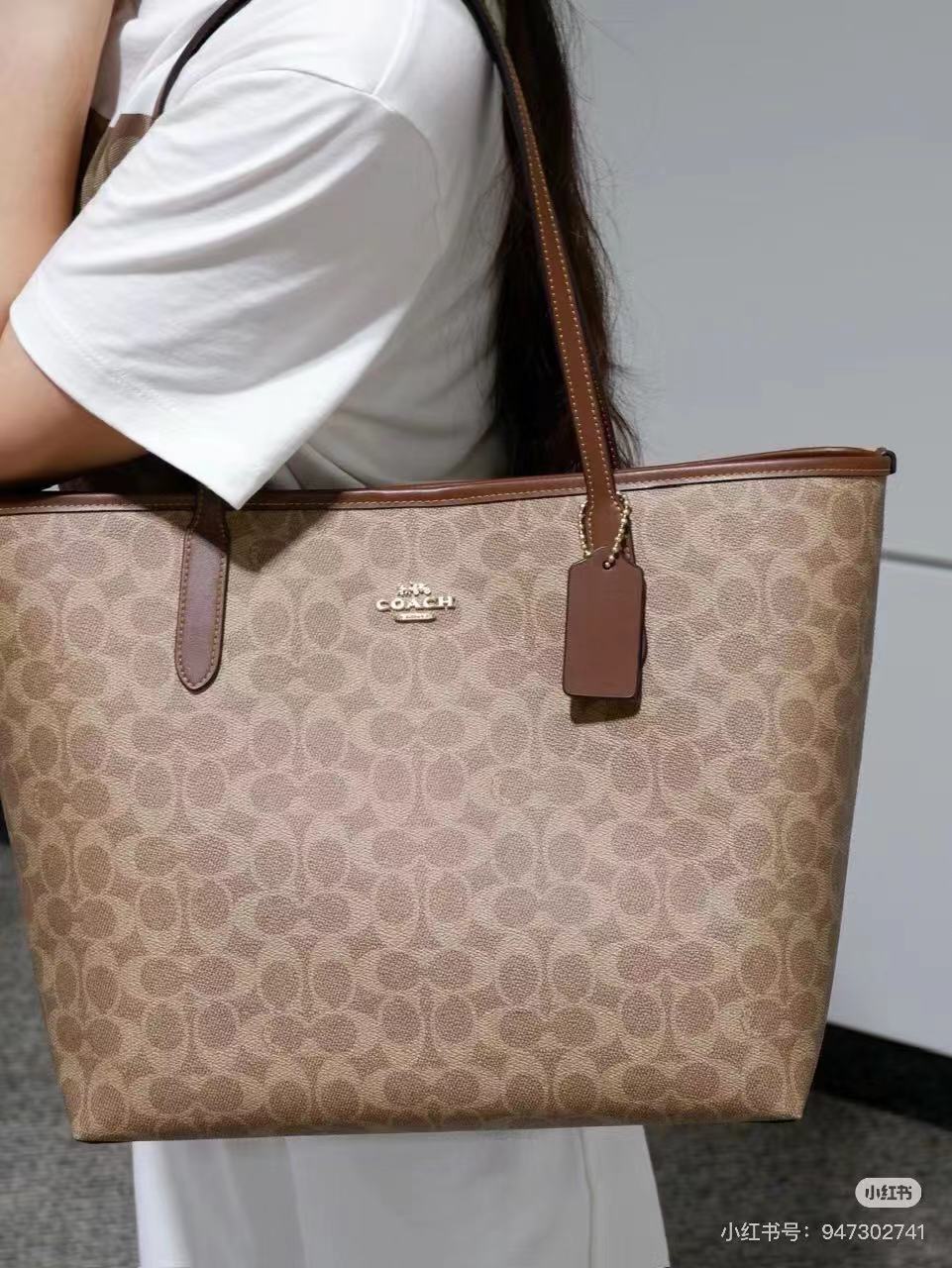 Z7888 COACH 79$ gallery