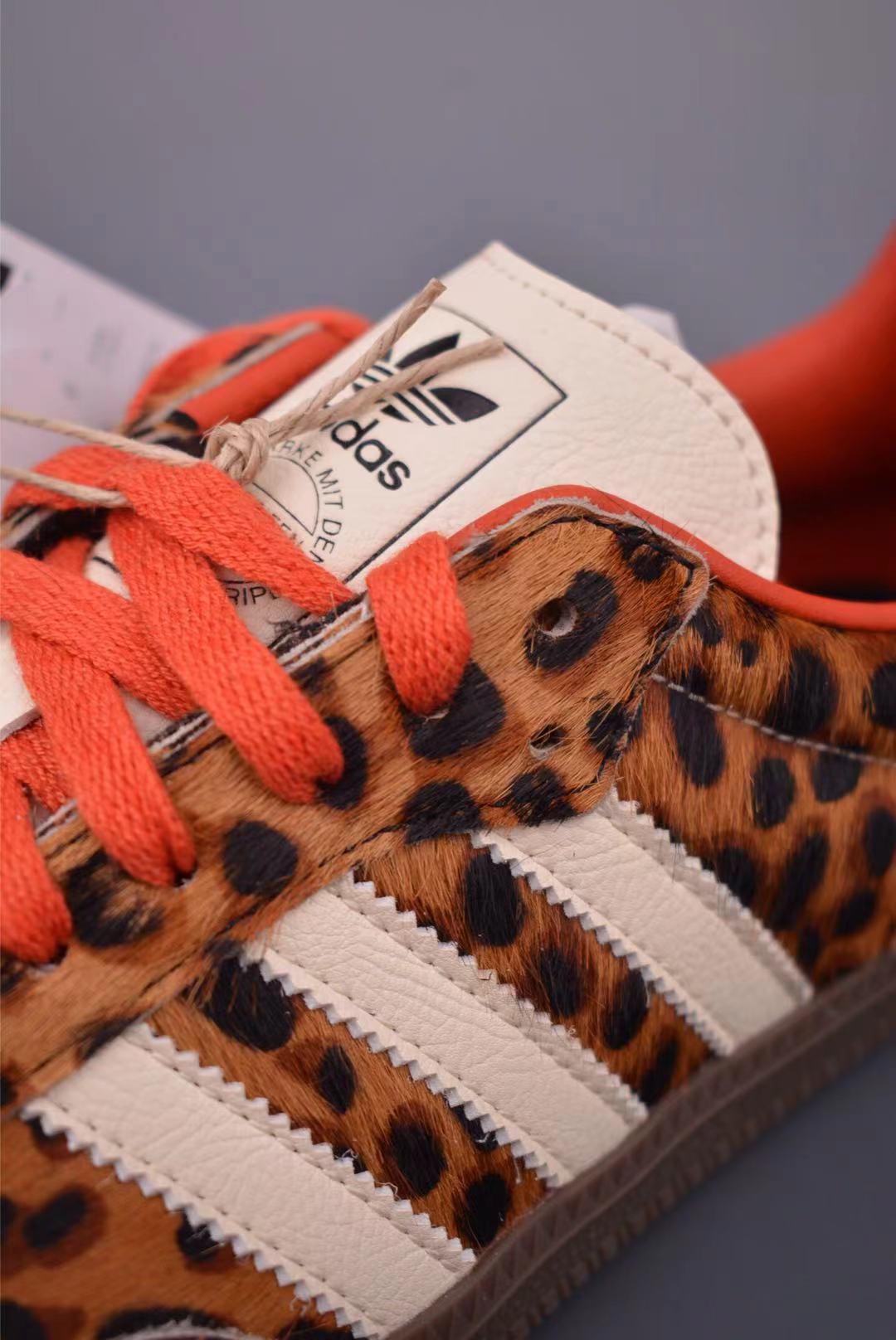 Z7892 Adidas 55$ gallery