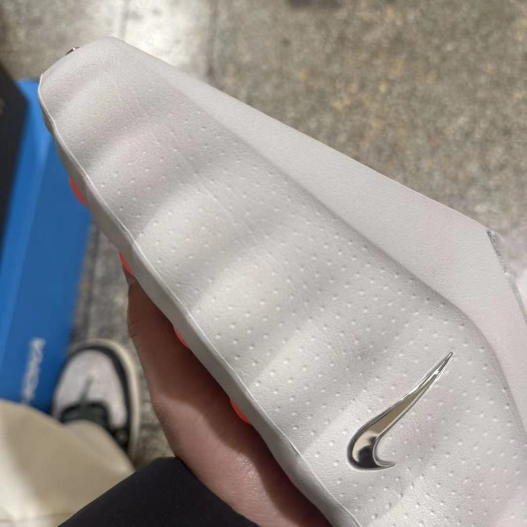 Z7897 Nike 68$ gallery