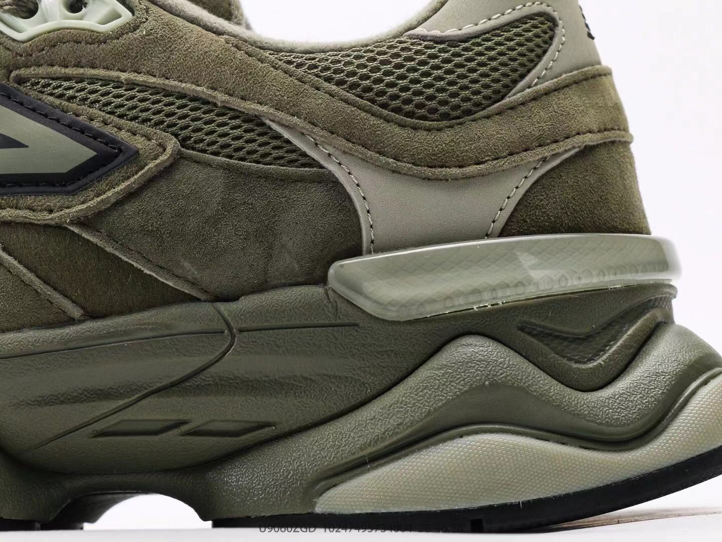 Z7899 NB 55$ gallery