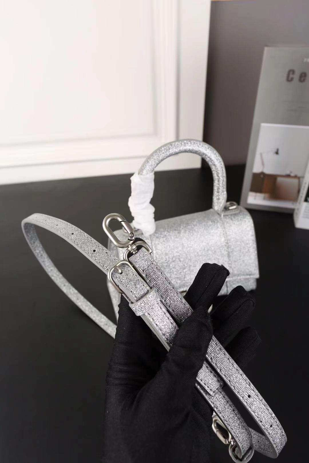 Z7902 Balenciaga 88$ gallery