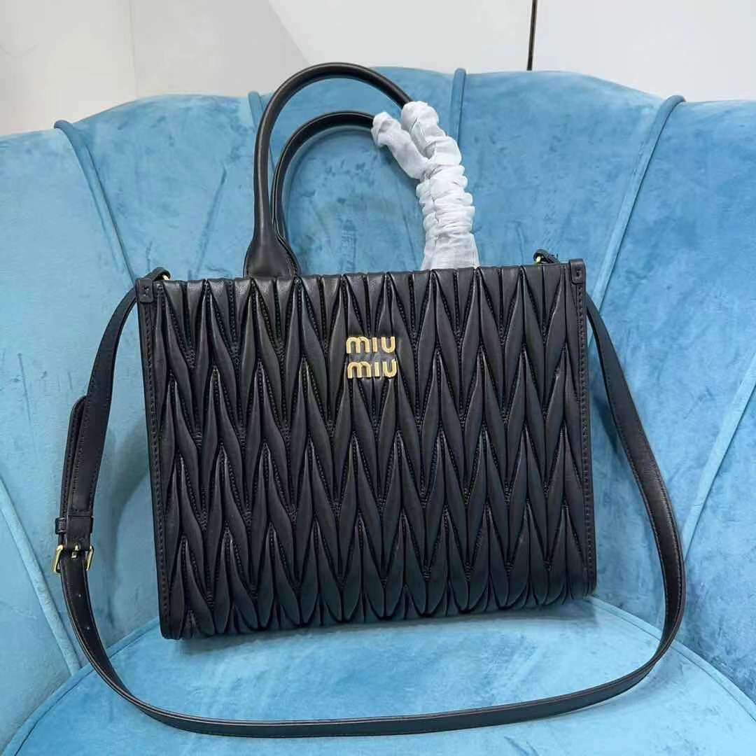 Z7903 Miumiu 150$ gallery