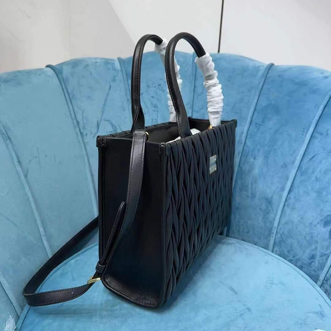 Z7903 Miumiu 150$ gallery