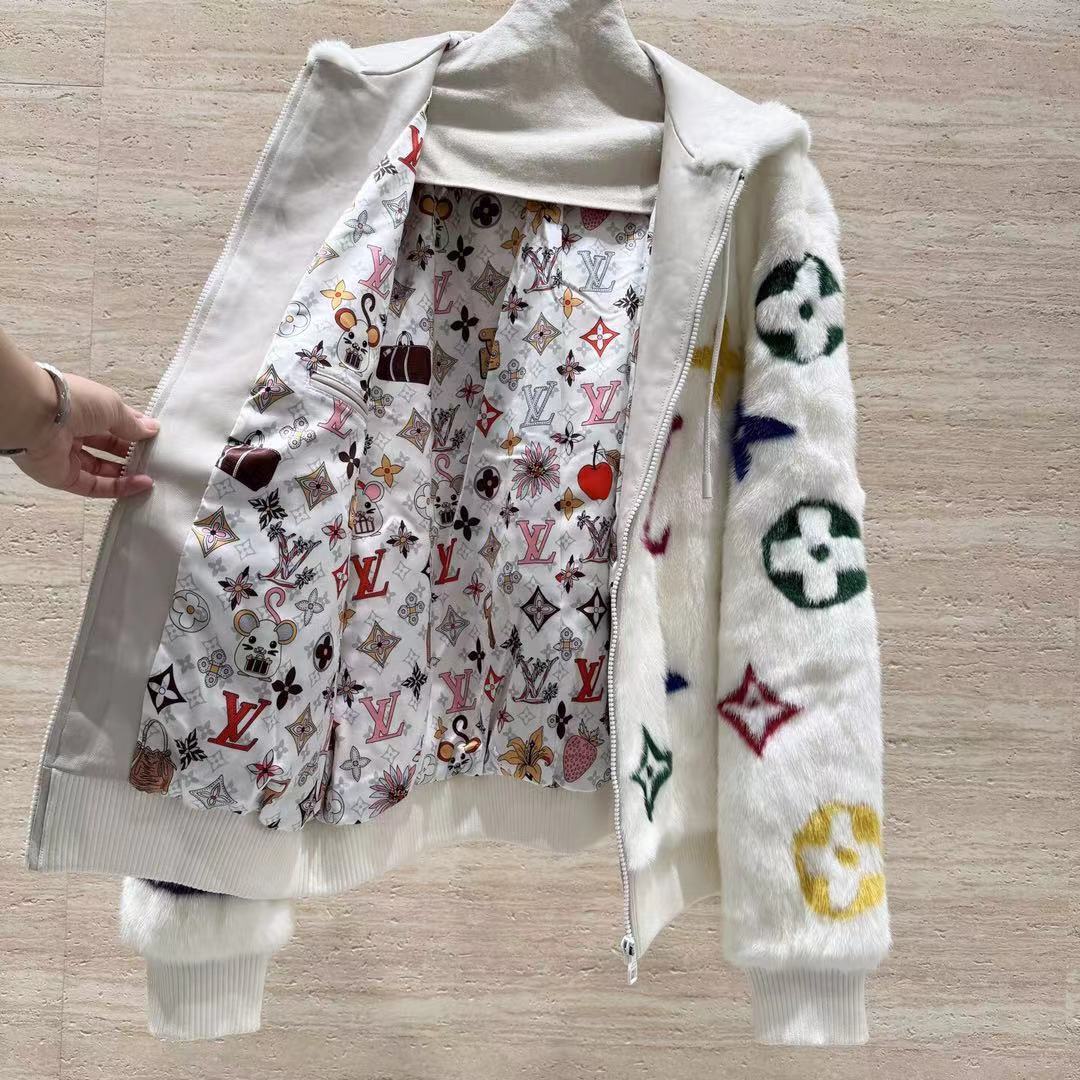 Z7906 LV 119$ gallery