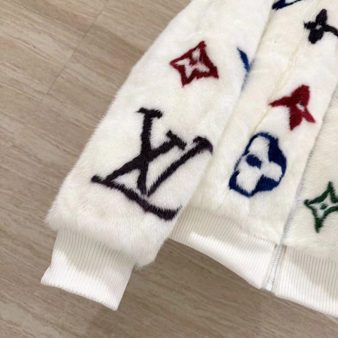 Z7906 LV 119$ gallery