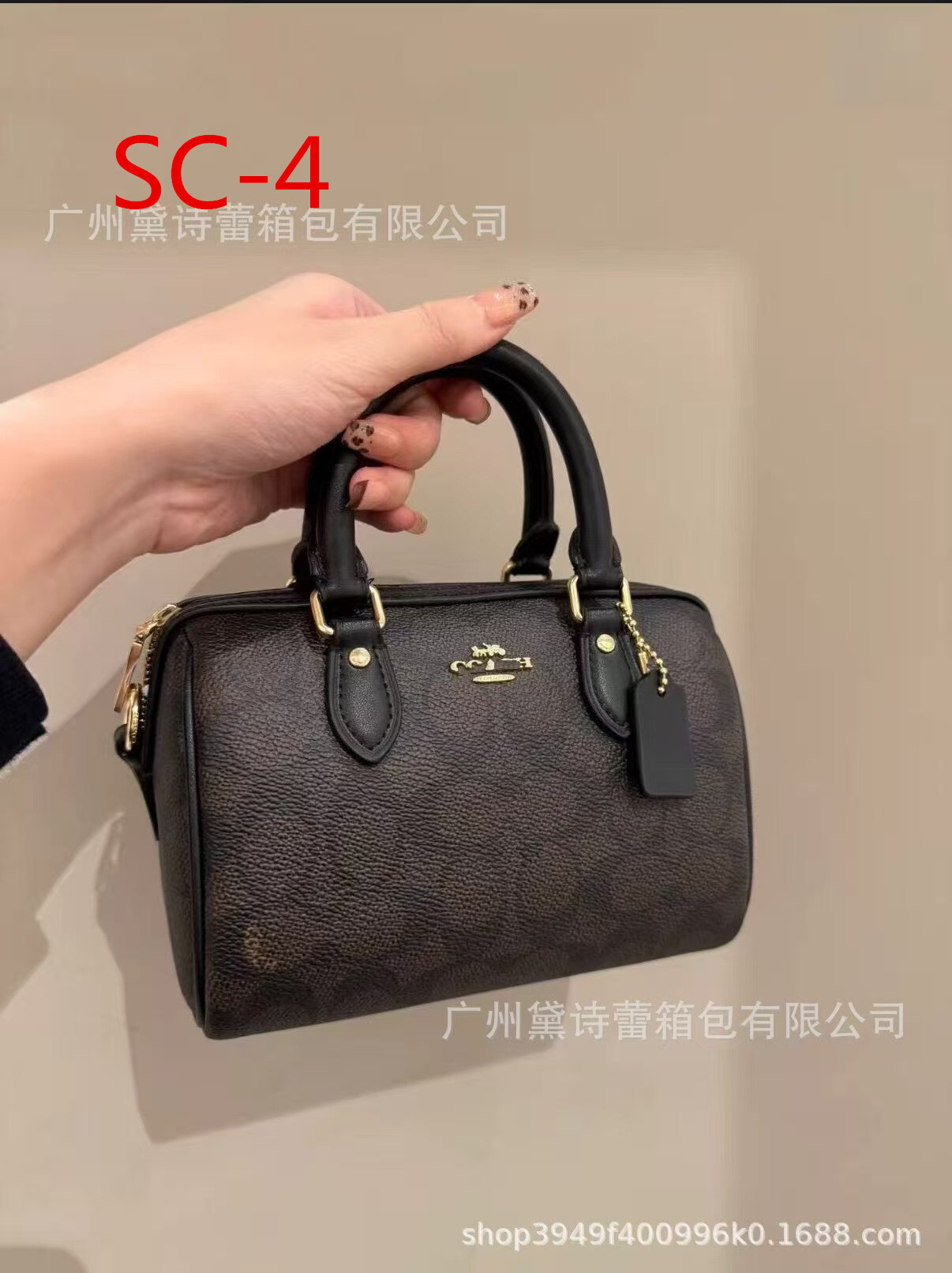 Z7908 Coach 69.99$ gallery