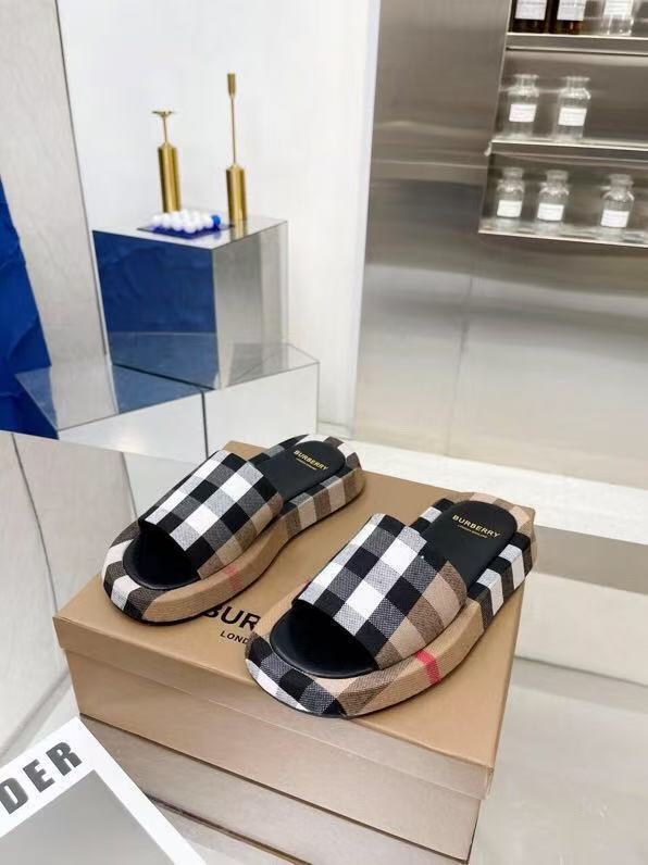 Burberry 82.9$    10957-T gallery