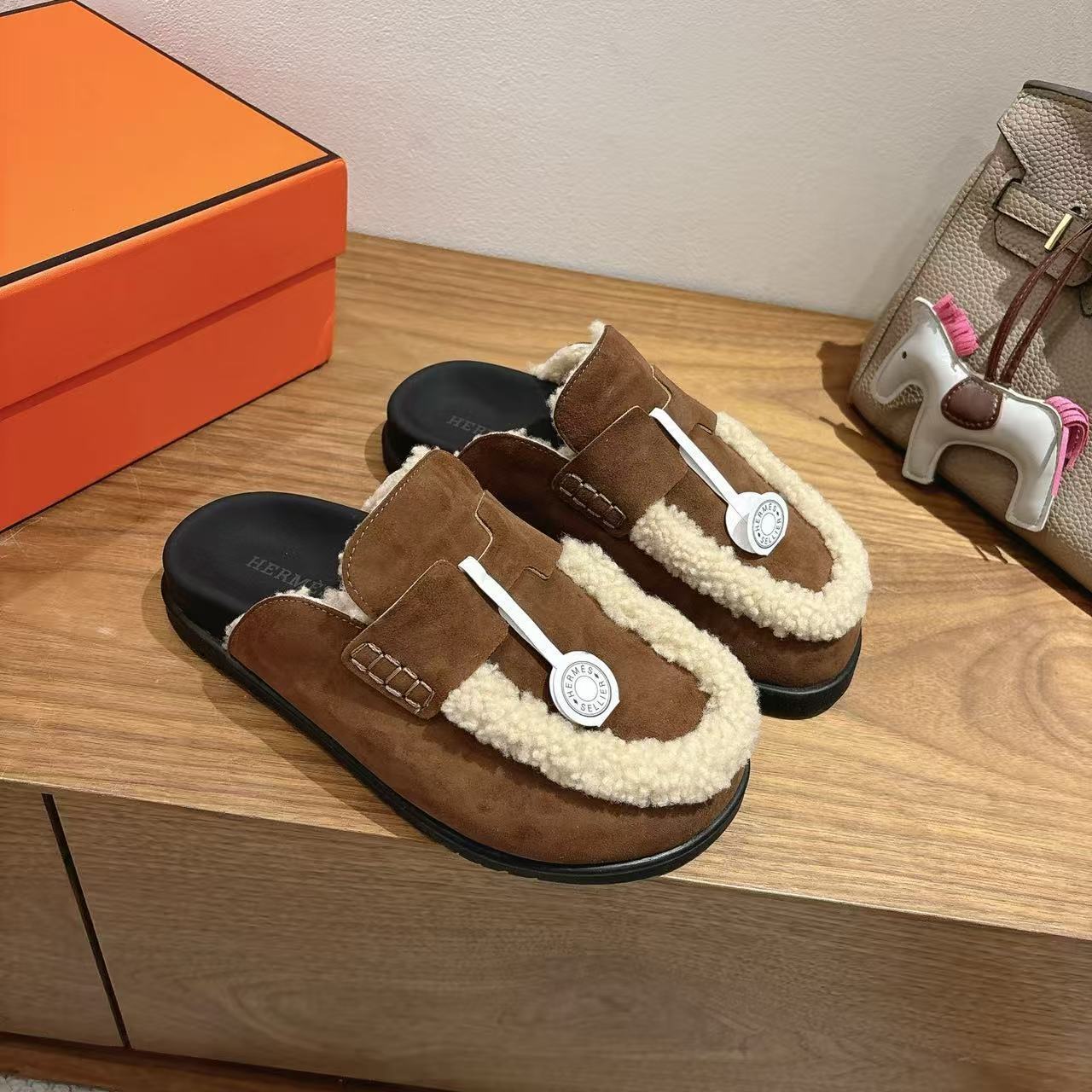 Hermès 78$    10969-T gallery