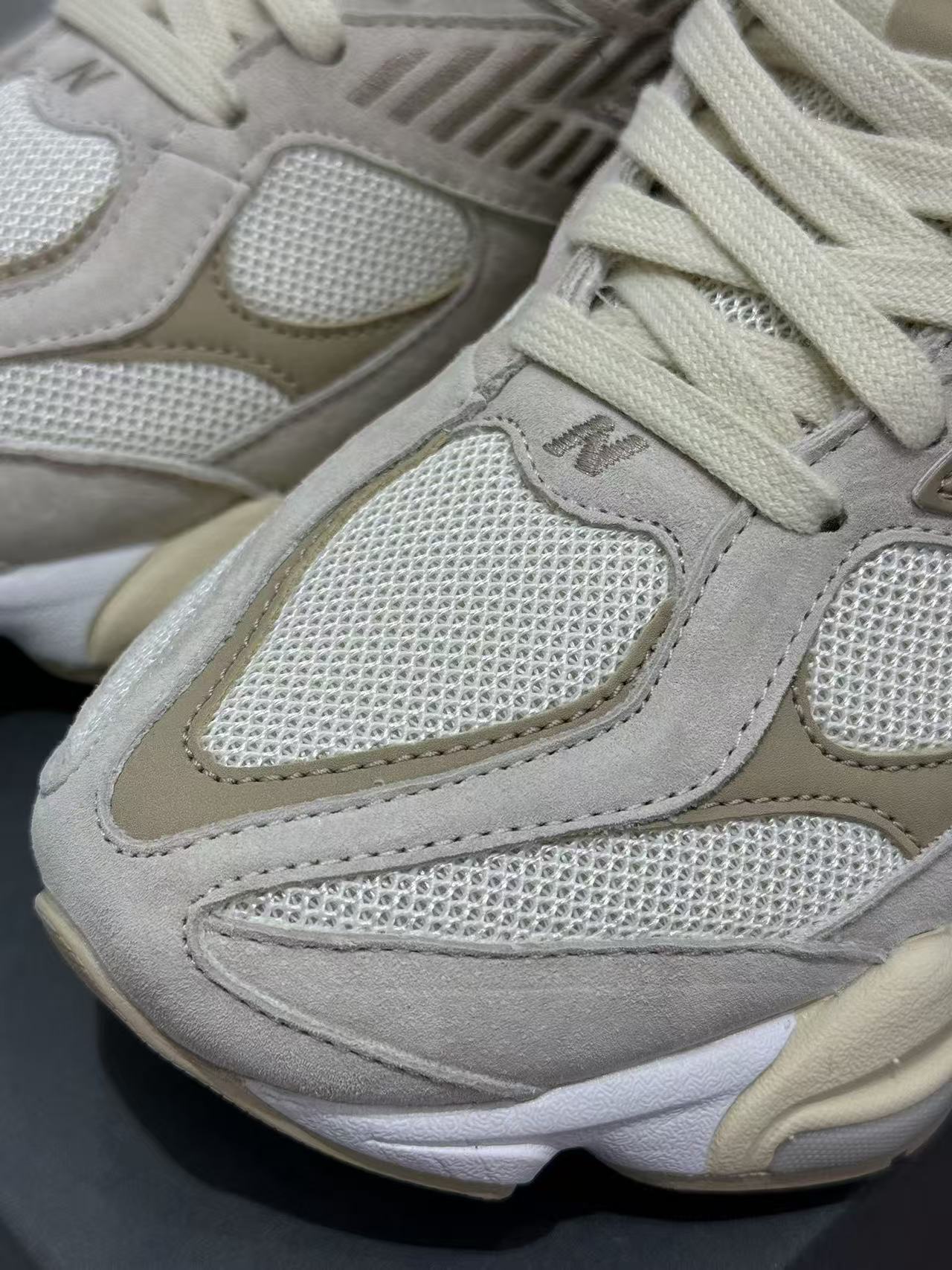 NB 9060 68$   10959-T gallery