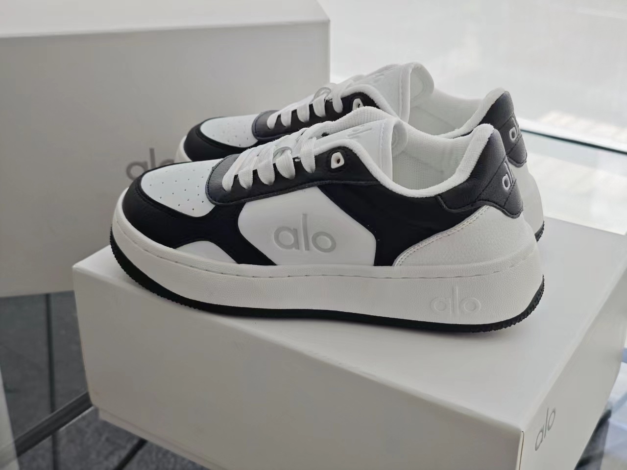 alo 61$   10956-T gallery