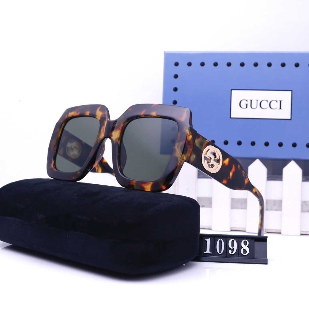 $35-LDN-221 GCI gallery