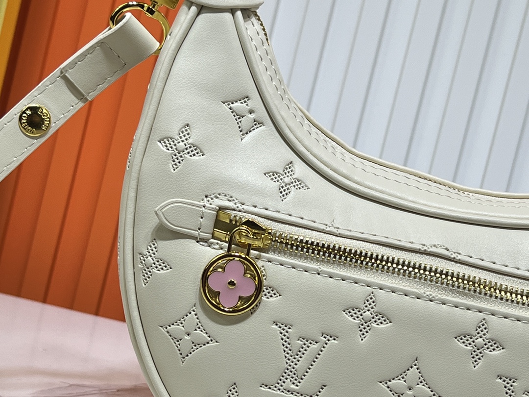 10000 $95 lv gallery