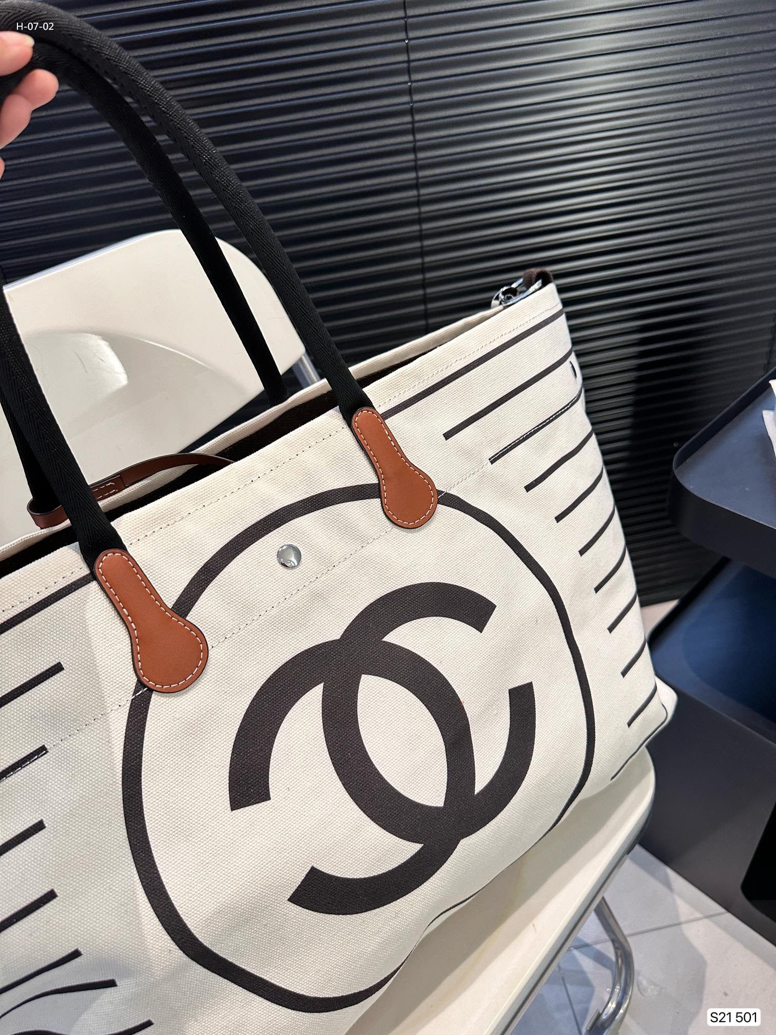 1008 $49 chanel gallery