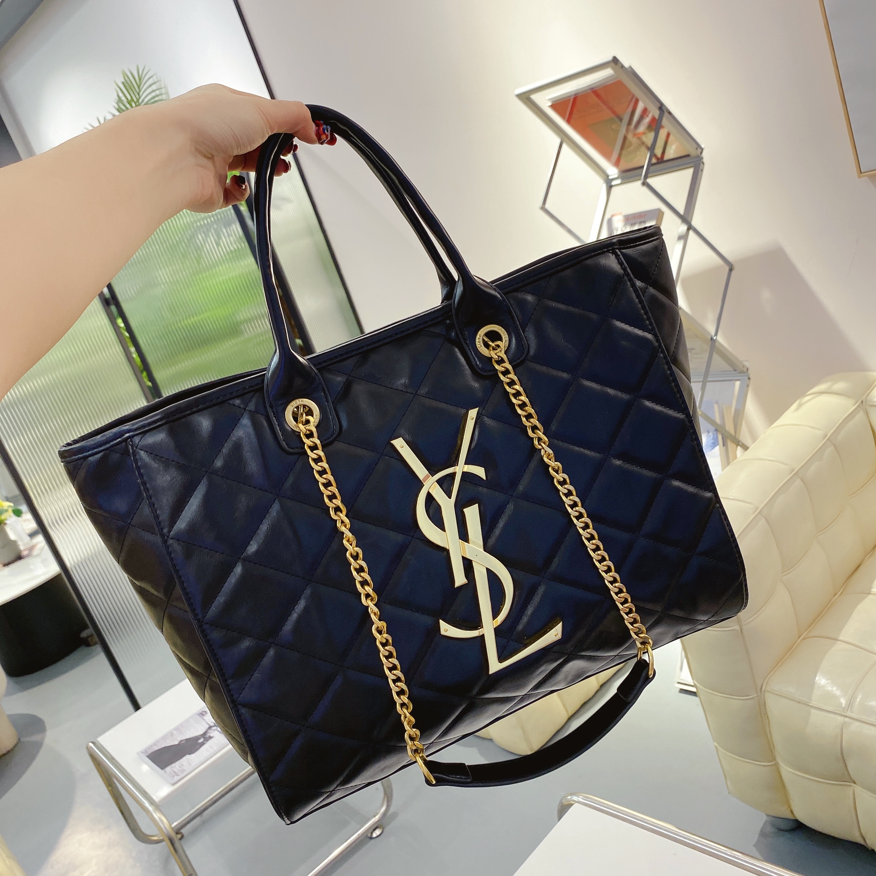 173 $35 ysl gallery