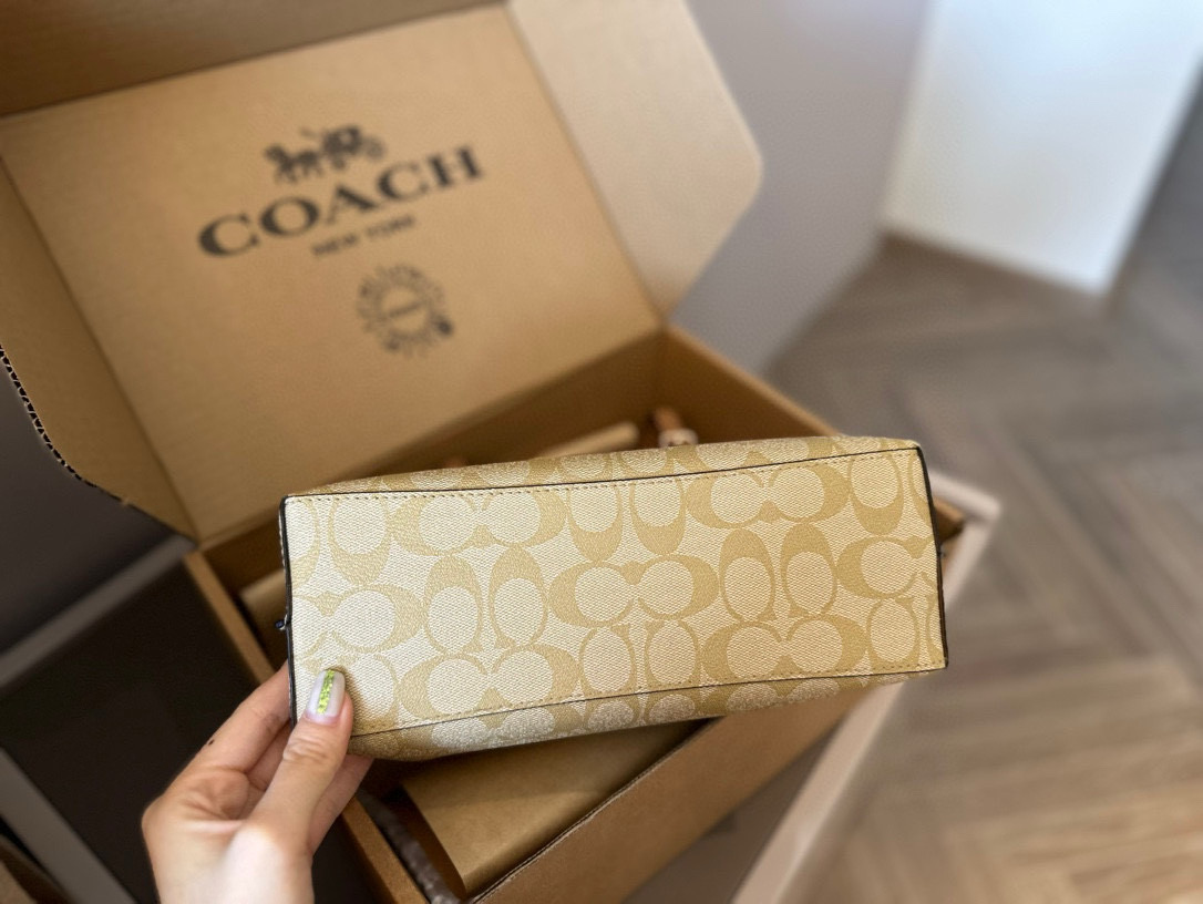 187 $68 Coach gallery