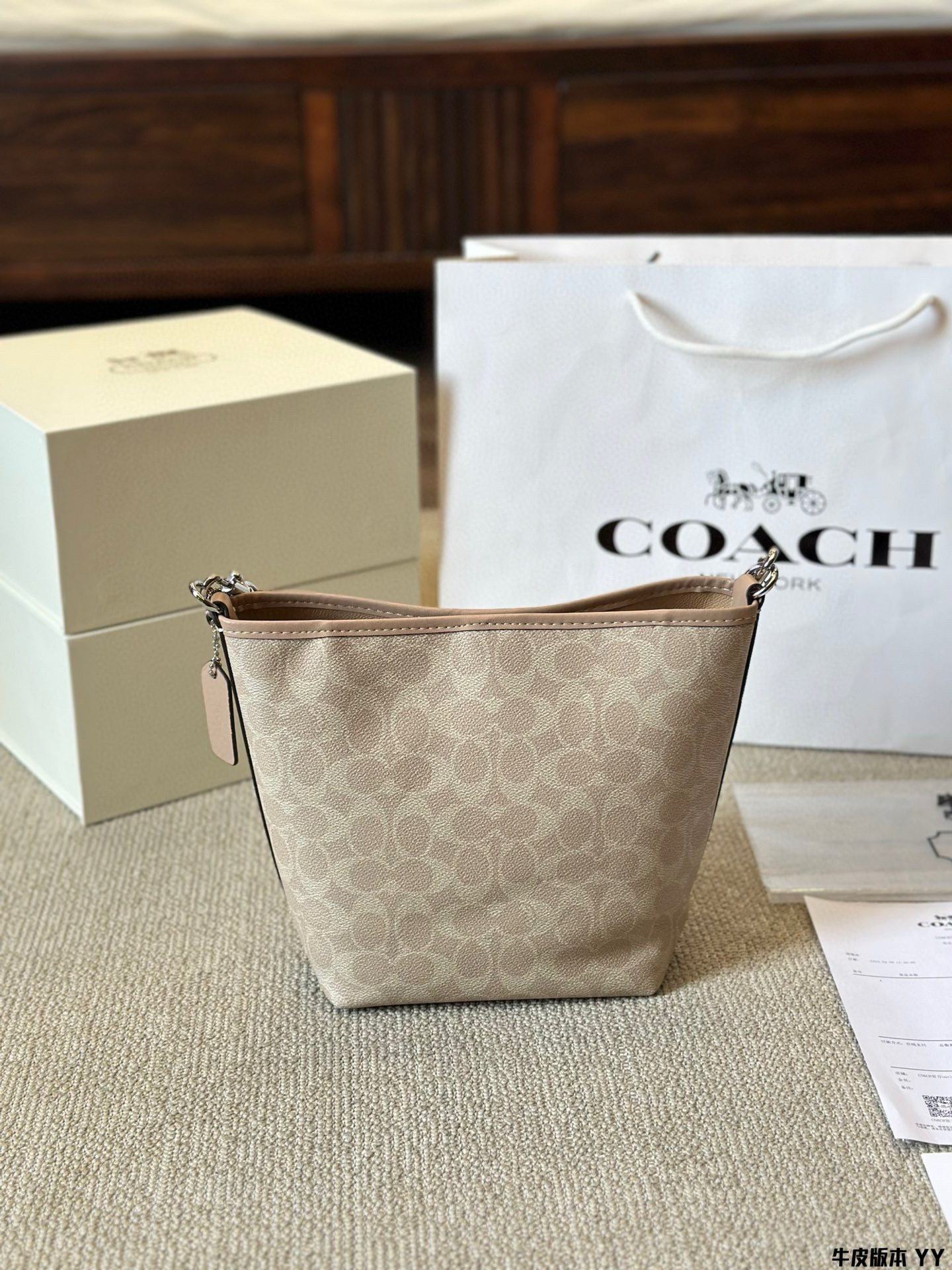 188 $615 Coach gallery