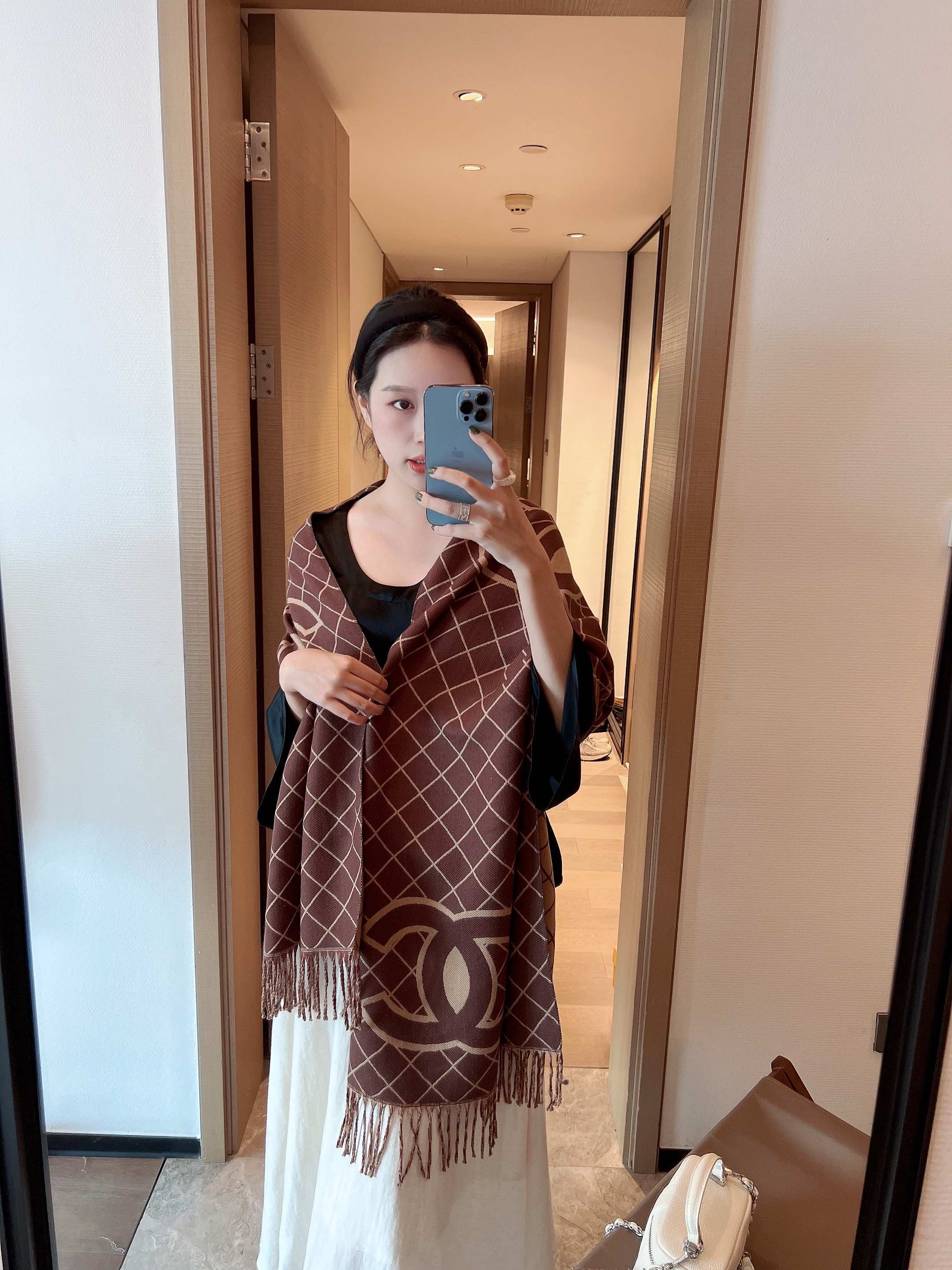 20028 Chanel scarf $25 gallery
