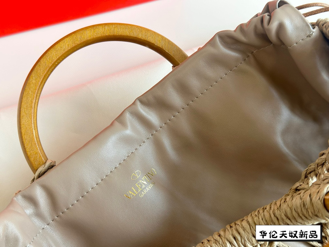 252 $85 Valentino gallery