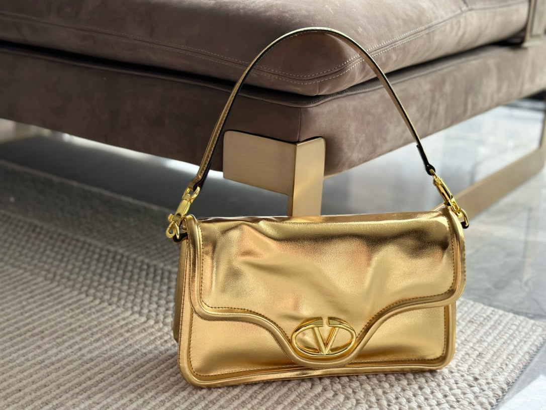 259 $68 Valentino gallery