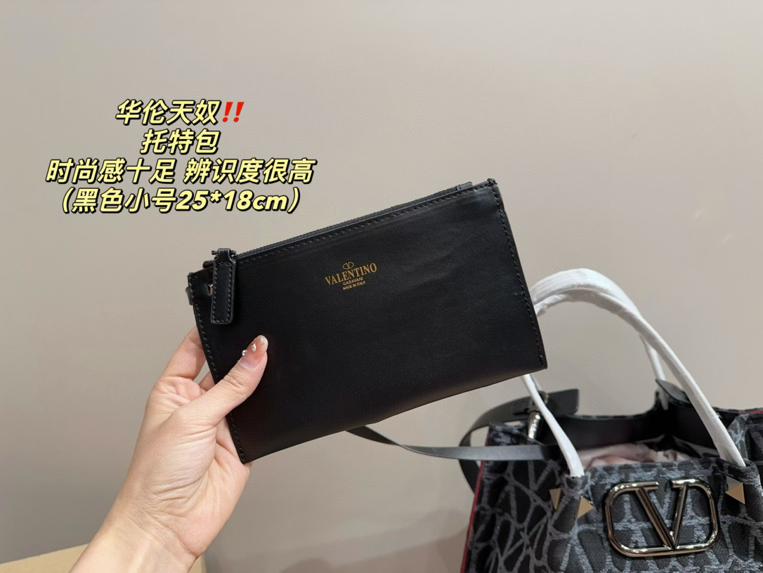 2907 $75 Valentino Tote Bag gallery