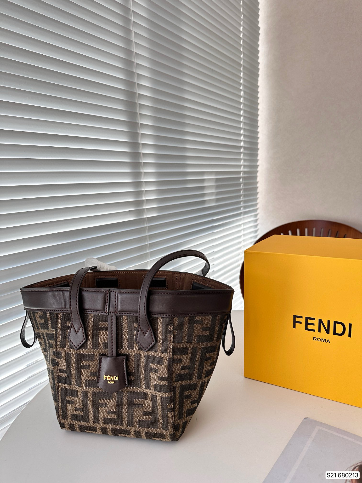 3001 $75 FENDL gallery