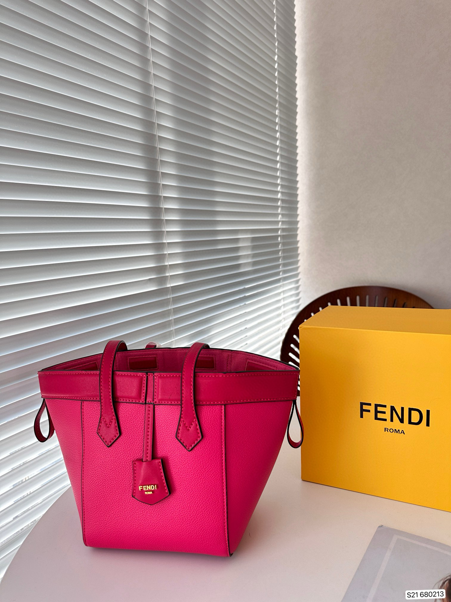 3001 $75 FENDL gallery