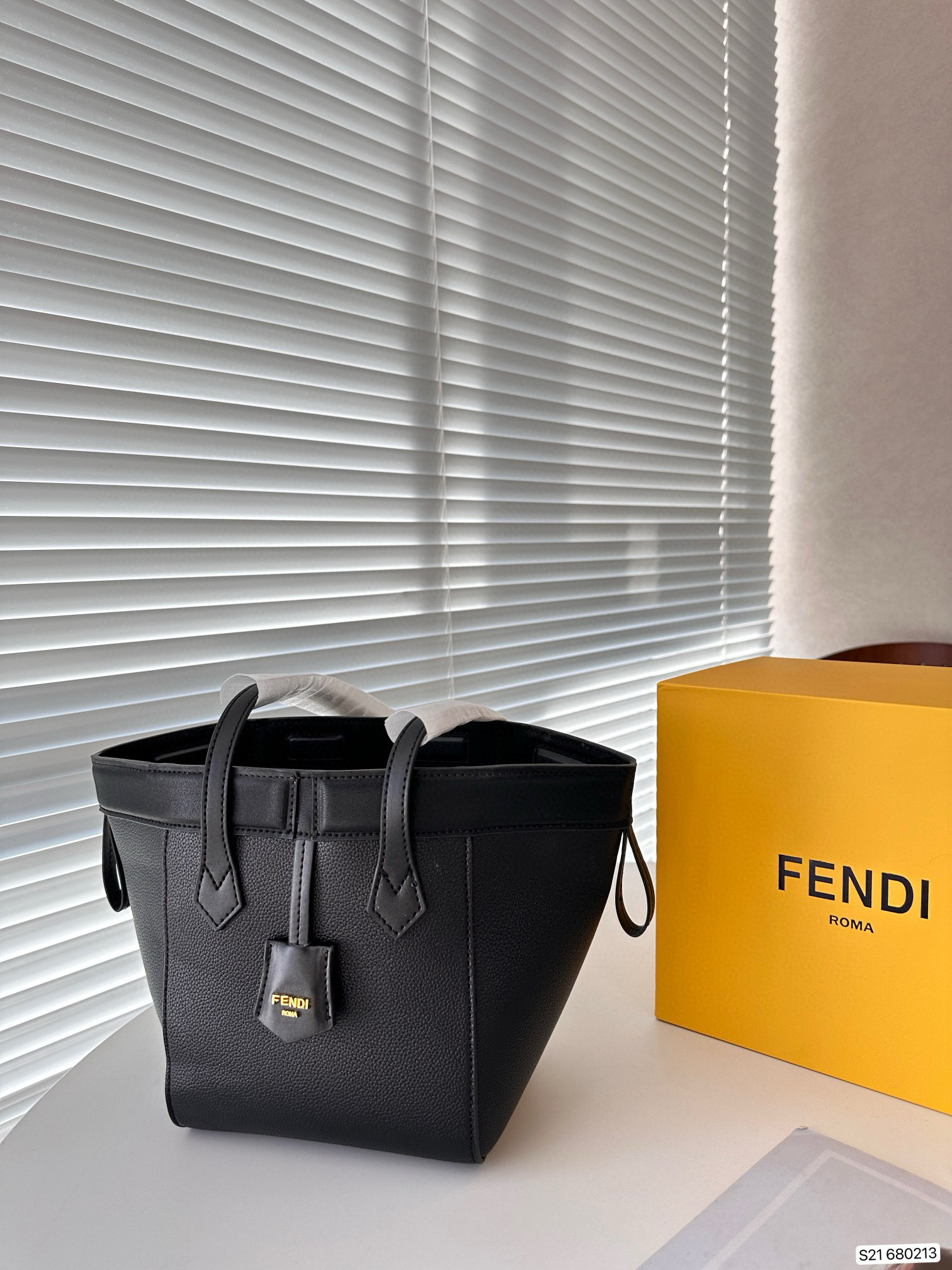 3001 $75 FENDL gallery