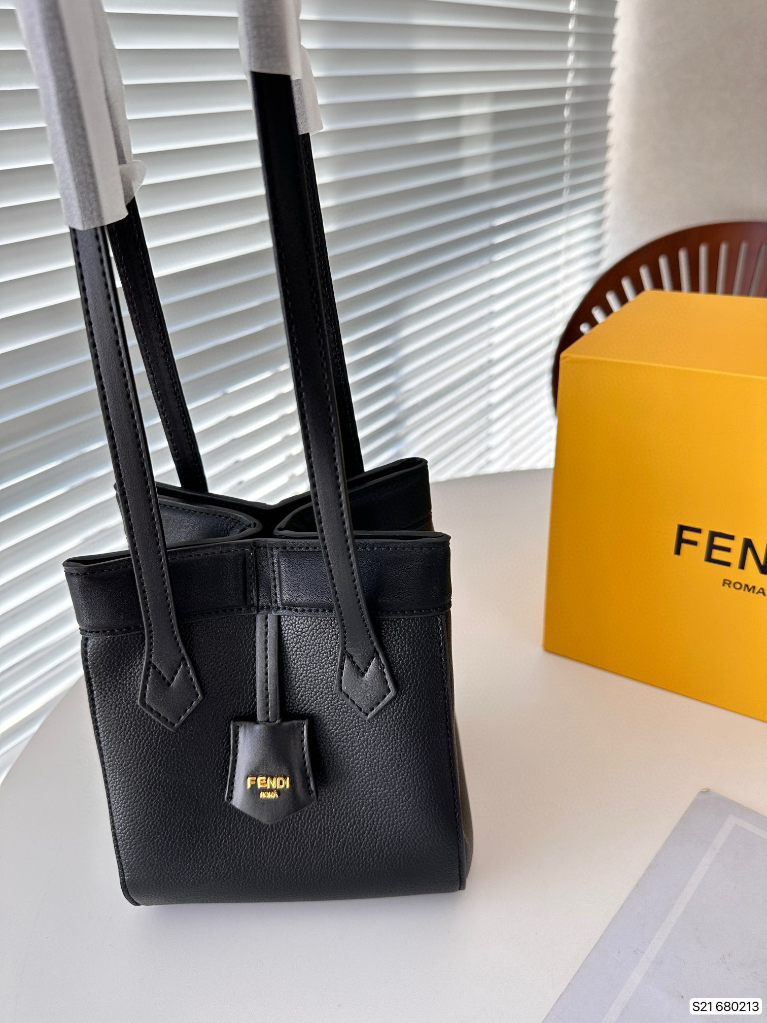 3001 $75 FENDL gallery