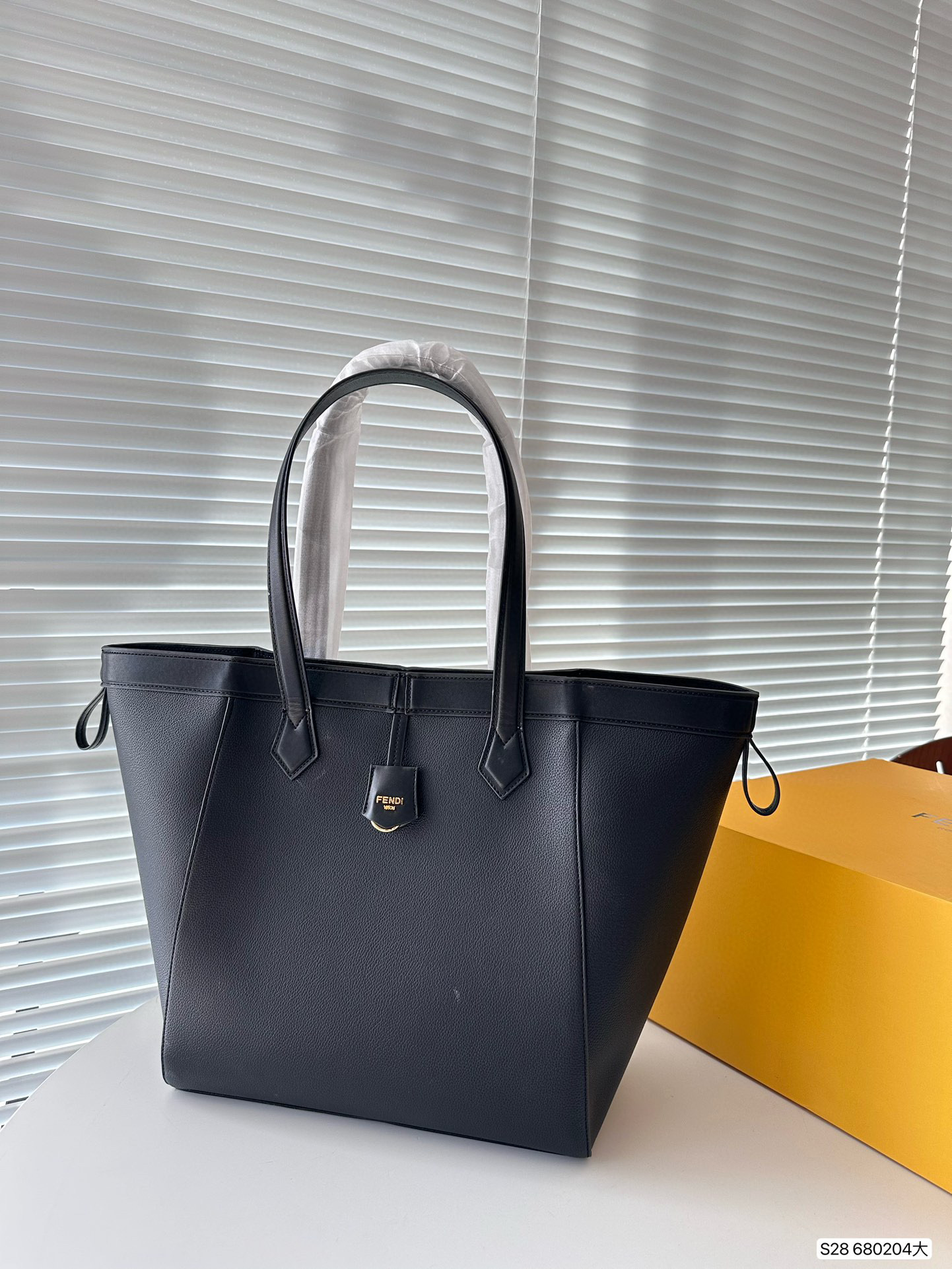 3016 $85 FENDL gallery