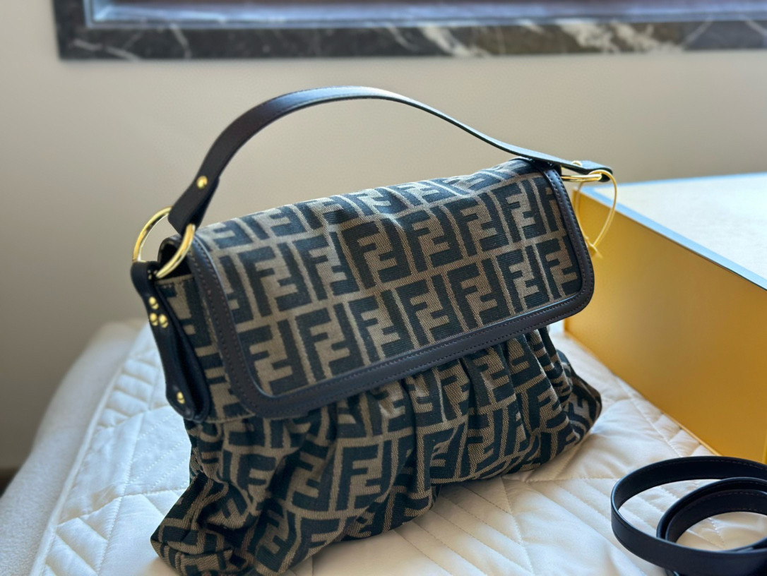 3017 $79 FENDL gallery