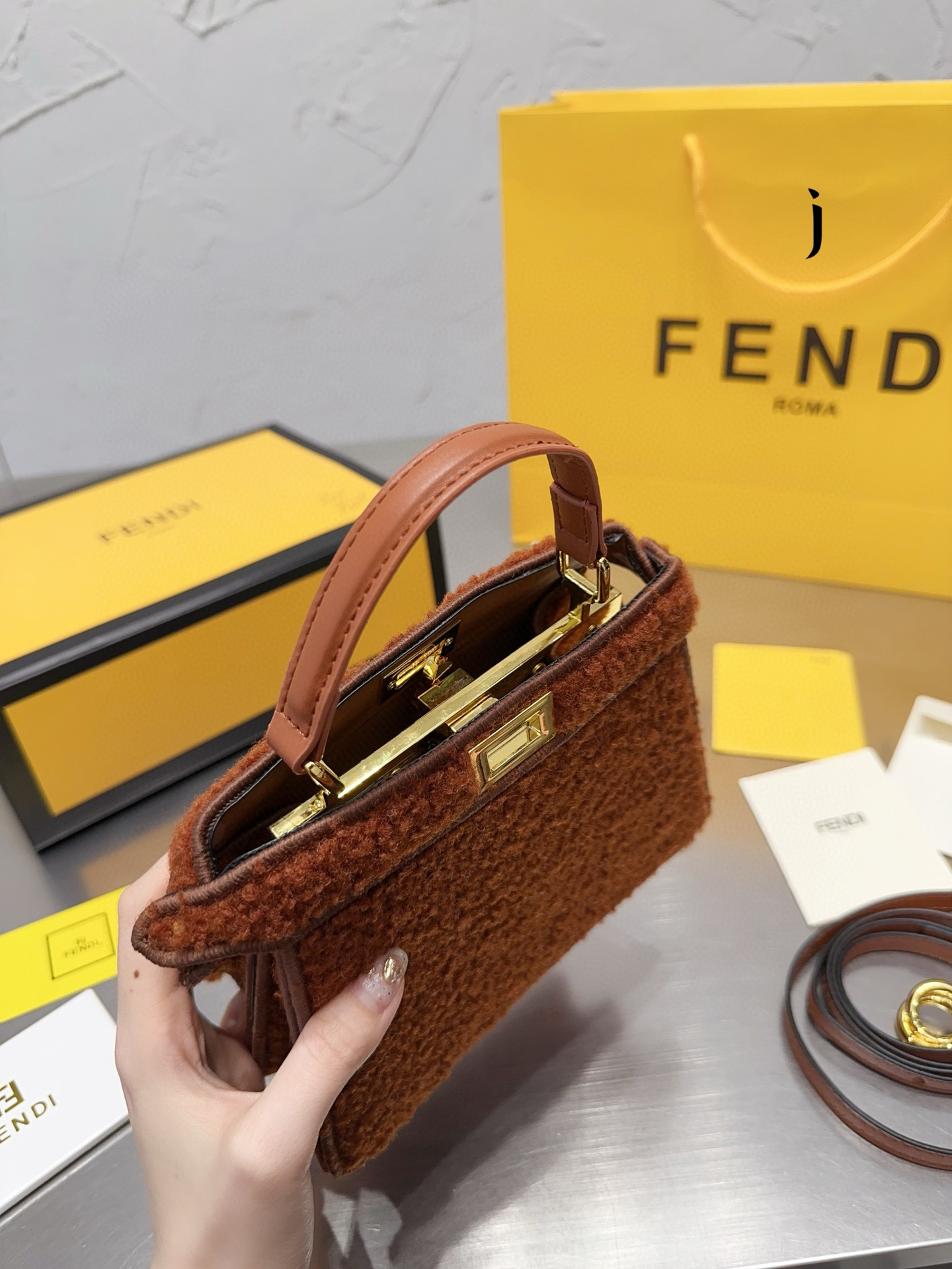3018 $75 FENDL gallery