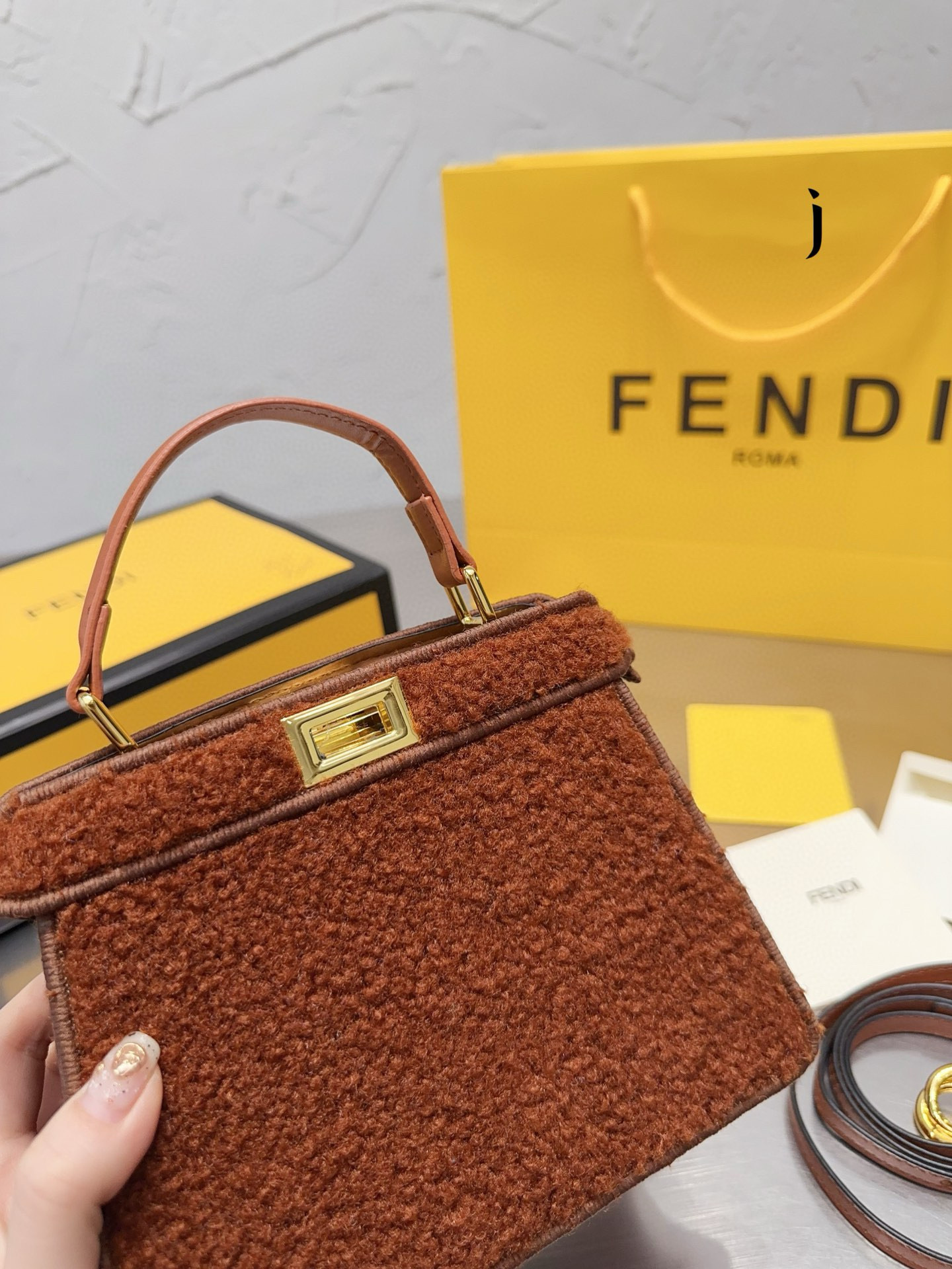 3018 $75 FENDL gallery