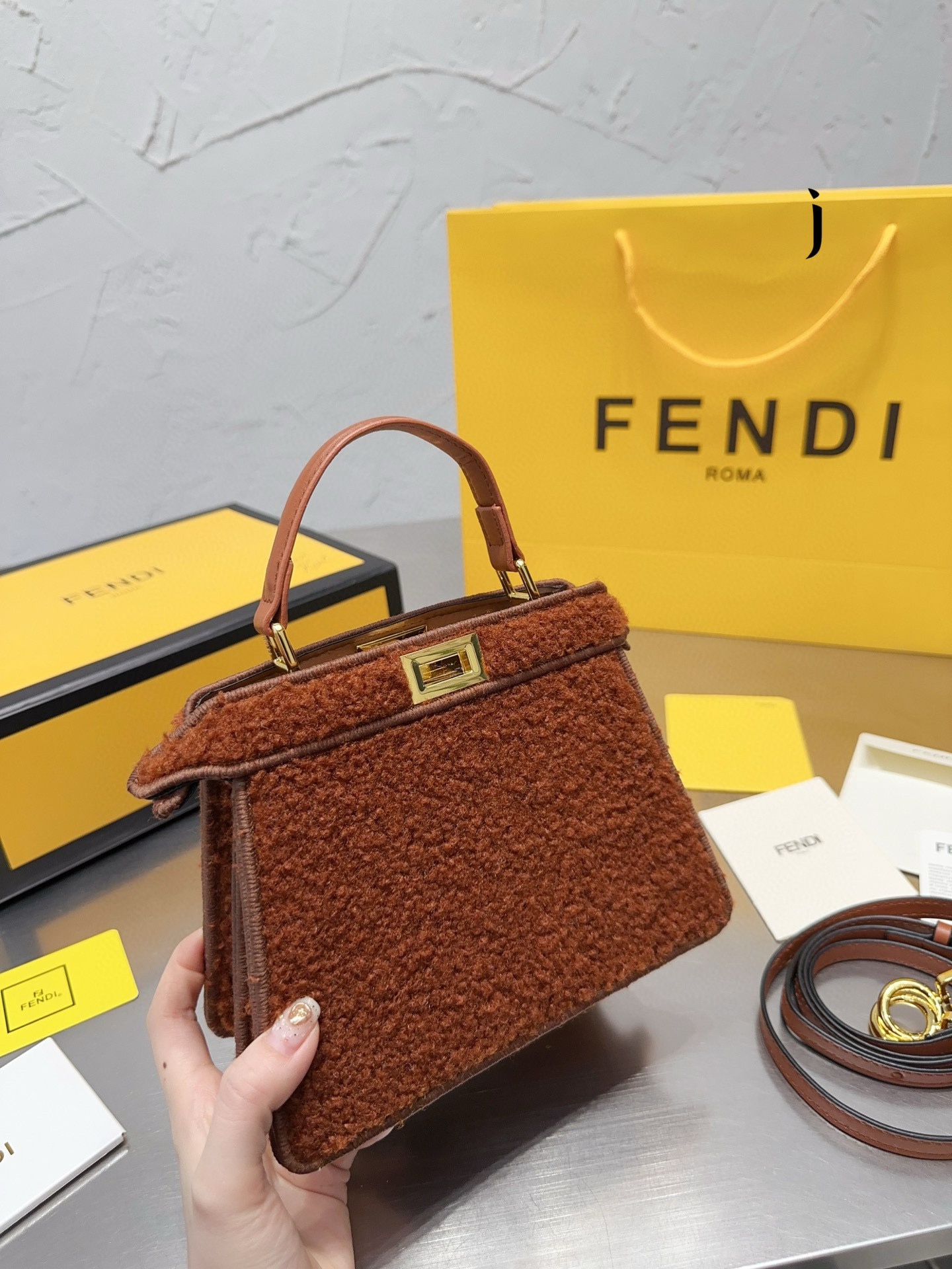 3018 $75 FENDL gallery
