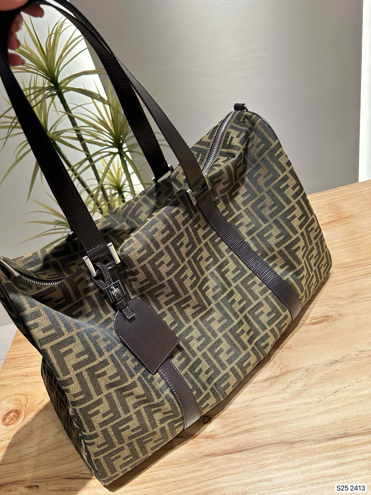 3028 $79 FENDL gallery