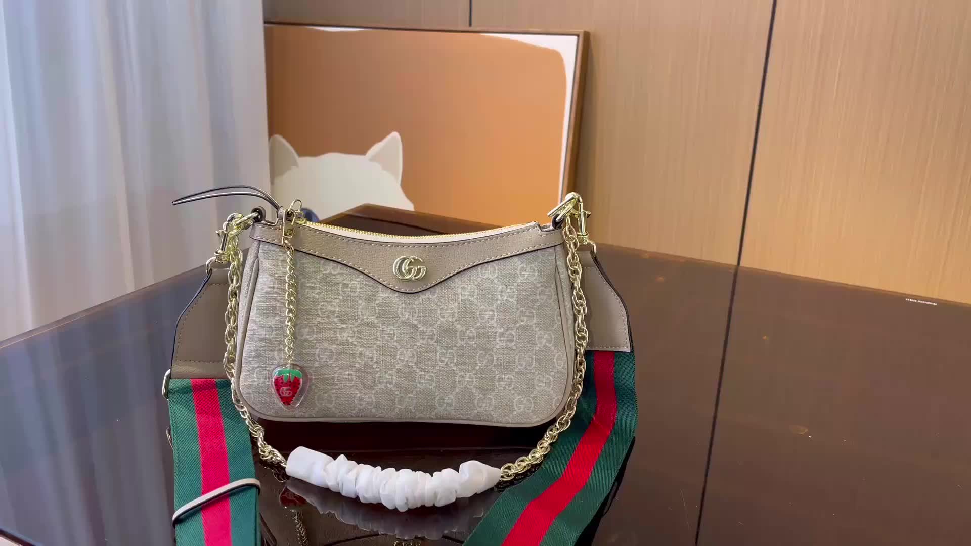 3956 Gucci $62 gallery