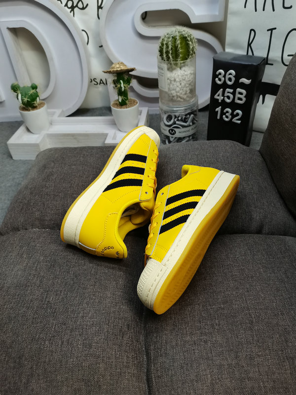 4076 $72 adidas gallery