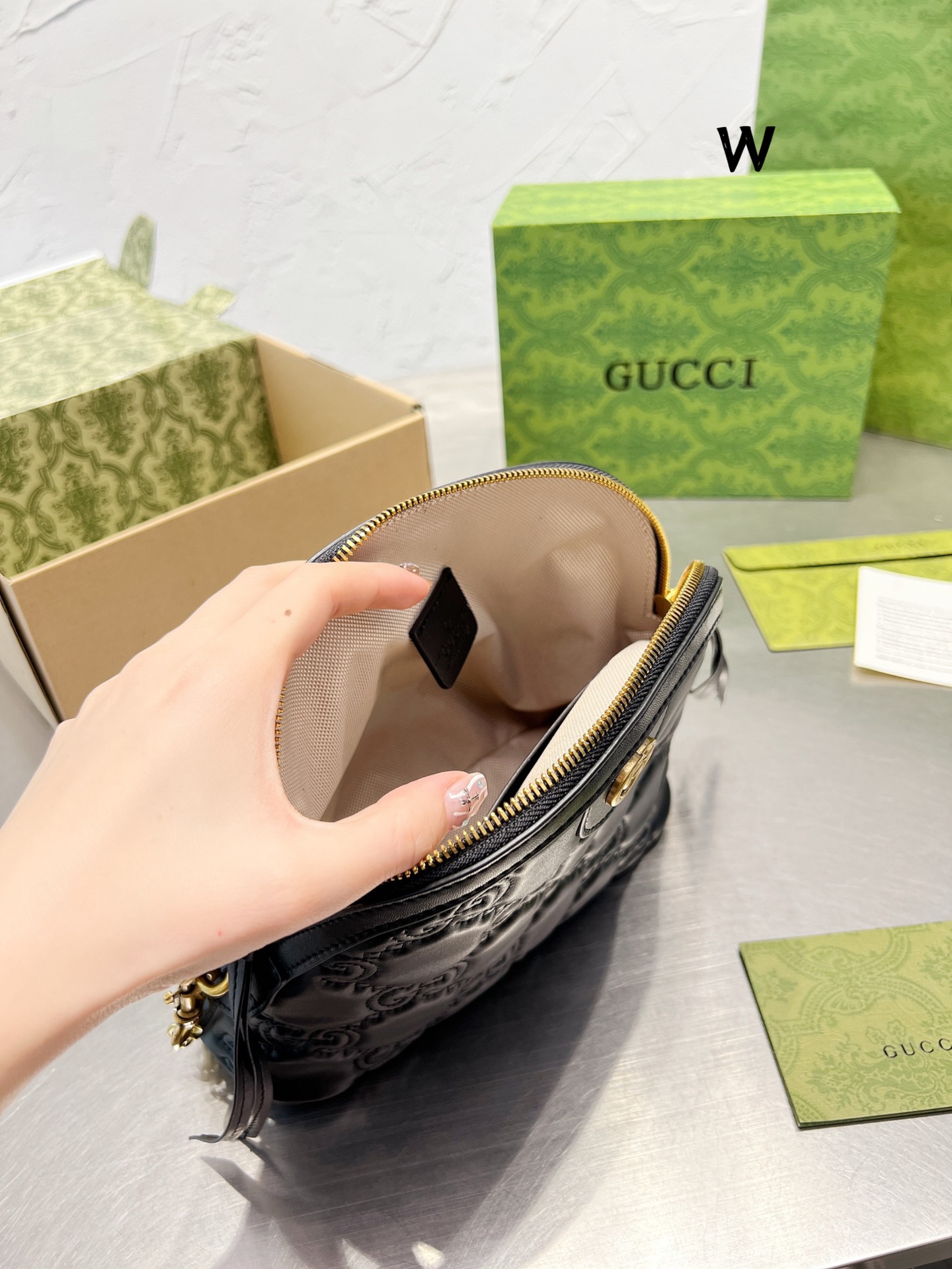 486 $64 gucci gallery