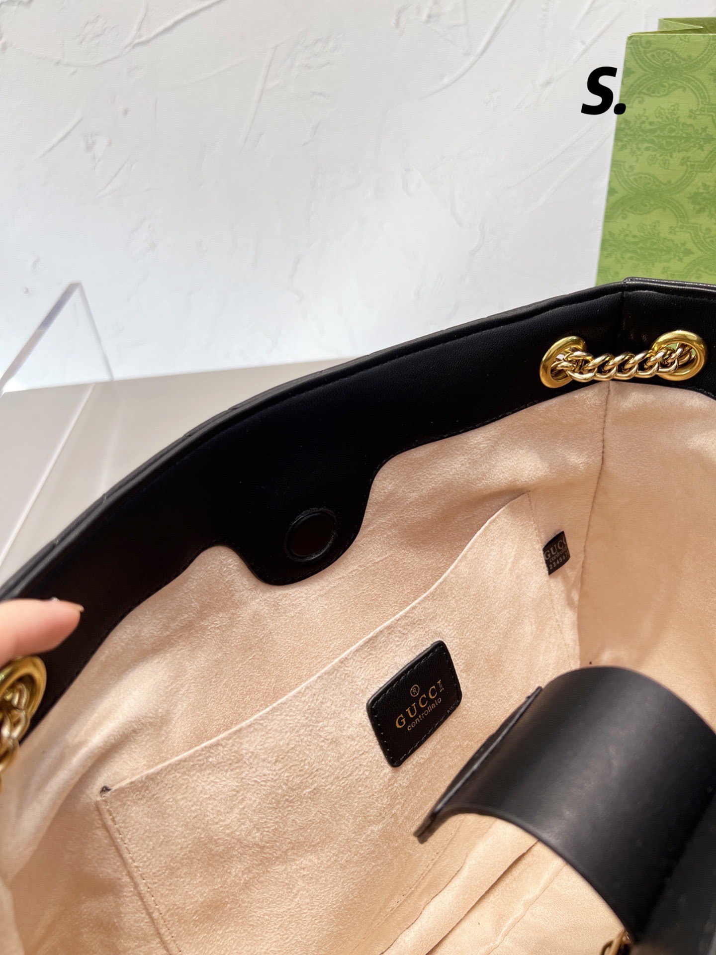 493 $71 gucci gallery